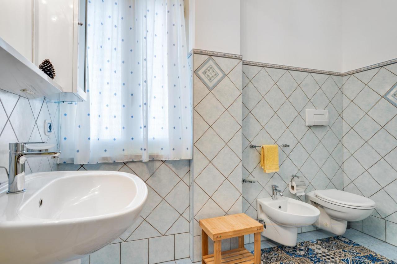 Roomy And Bright Apartment With Balconies X6 Catania Exterior photo